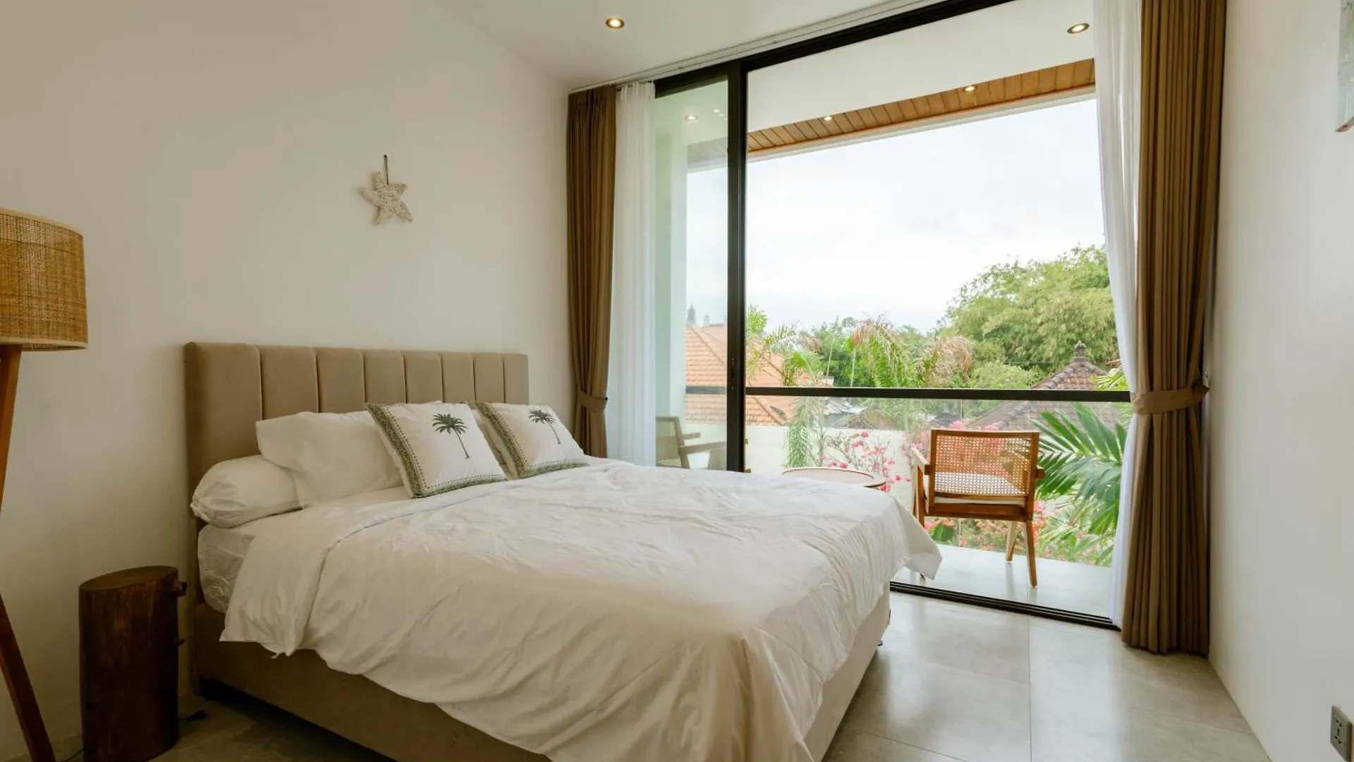 Canggu Stylish Modern 2 Bedroom Villa Dalung